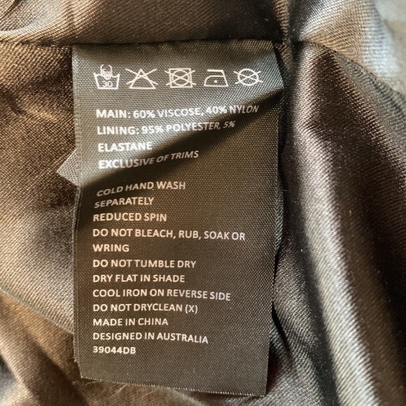 NWOT BARDOT | Serpentine Lace Deep V Neck Nude Black Mini Cocktail Dress 4 XS - Picture 7 of 9